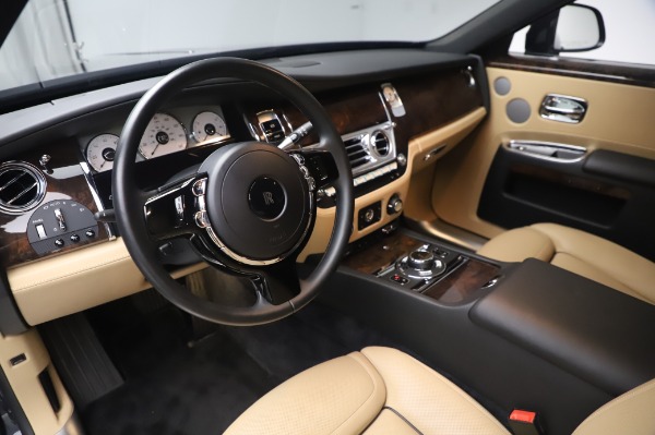 Used 2016 Rolls-Royce Ghost for sale Sold at Alfa Romeo of Greenwich in Greenwich CT 06830 18