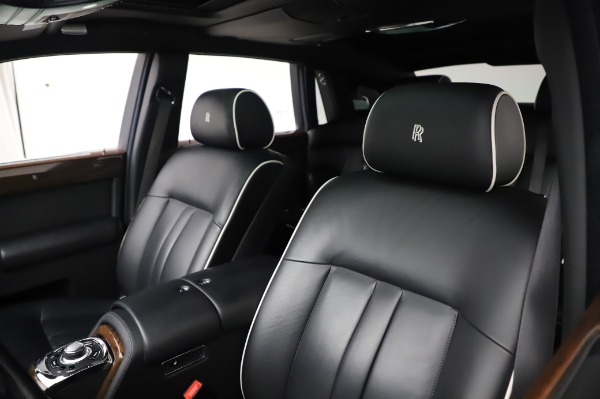 Used 2014 Rolls-Royce Phantom for sale Sold at Alfa Romeo of Greenwich in Greenwich CT 06830 12