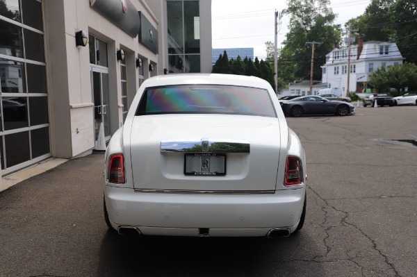 Used 2014 Rolls-Royce Phantom for sale Sold at Alfa Romeo of Greenwich in Greenwich CT 06830 8