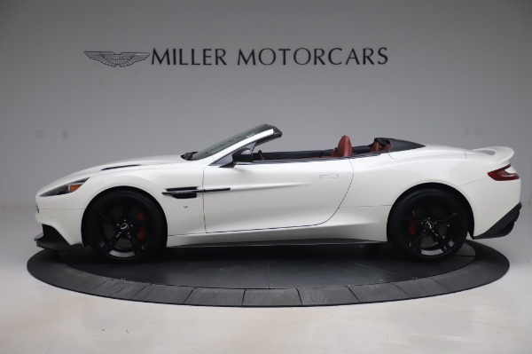 Used 2018 Aston Martin Vanquish Volante for sale Sold at Alfa Romeo of Greenwich in Greenwich CT 06830 2