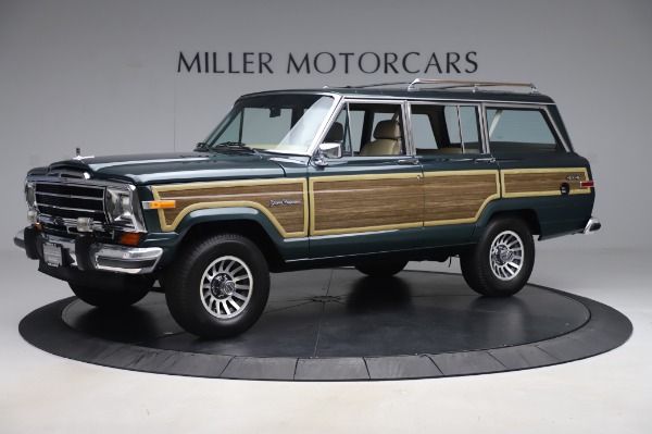 Used 1991 Jeep Grand Wagoneer for sale Sold at Alfa Romeo of Greenwich in Greenwich CT 06830 2