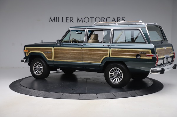 Used 1991 Jeep Grand Wagoneer for sale Sold at Alfa Romeo of Greenwich in Greenwich CT 06830 4