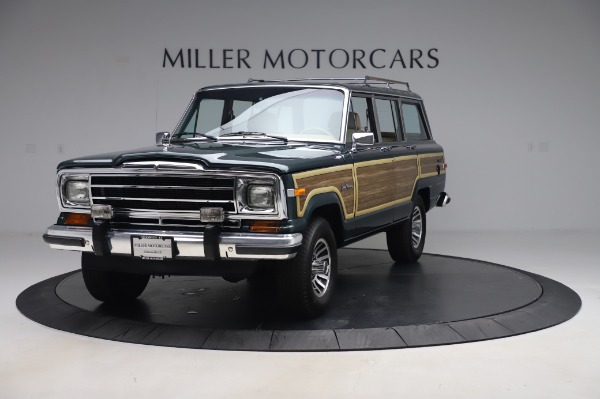 Used 1991 Jeep Grand Wagoneer for sale Sold at Alfa Romeo of Greenwich in Greenwich CT 06830 1