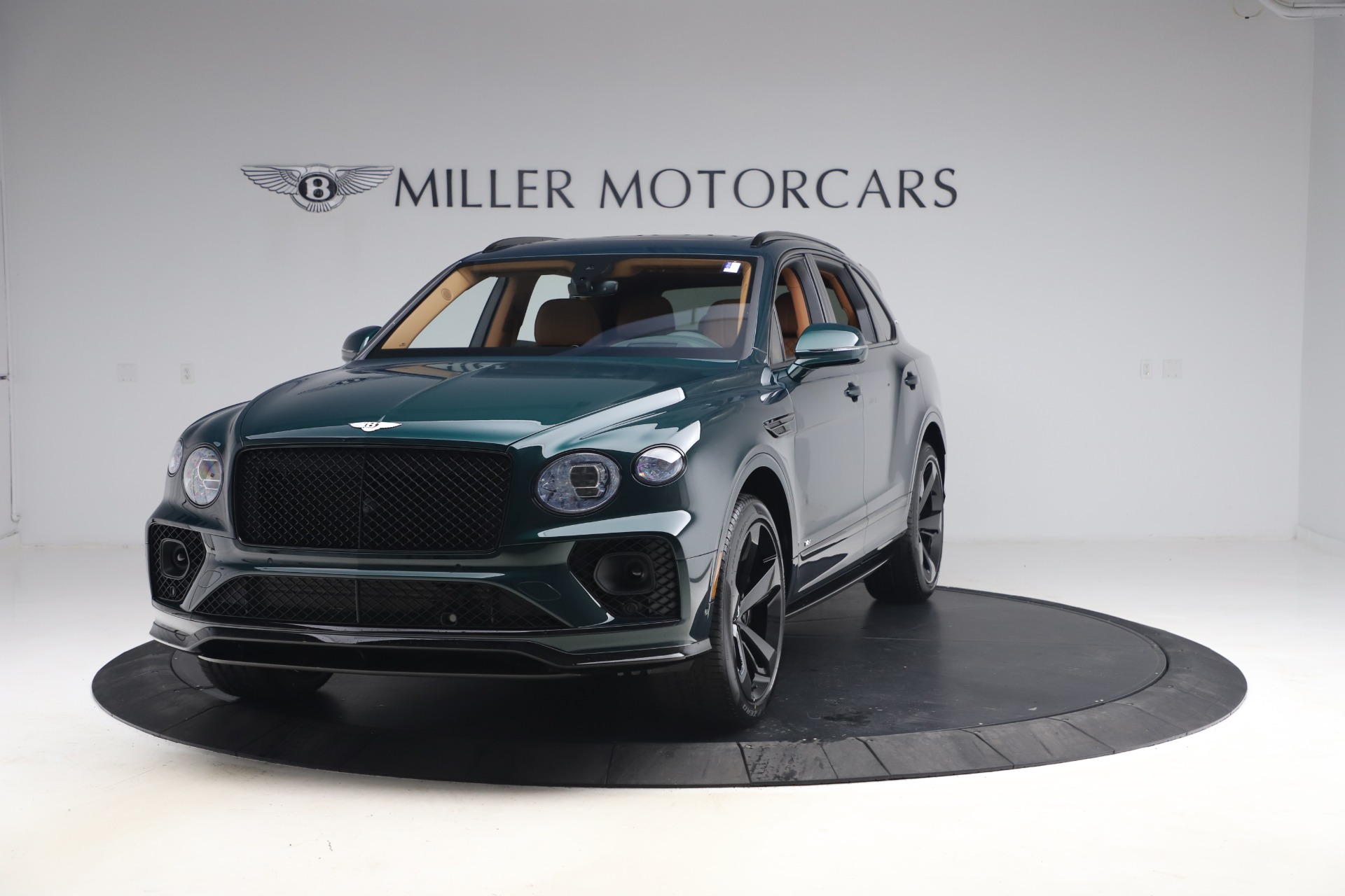 New 2021 Bentley Bentayga V8 First Edition for sale $265,205 at Alfa Romeo of Greenwich in Greenwich CT 06830 1