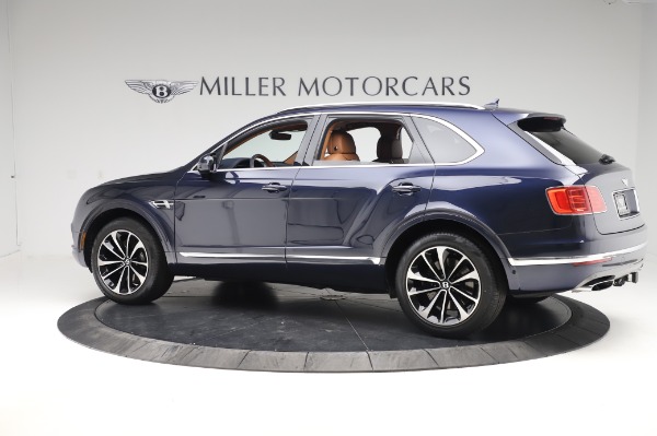 Used 2018 Bentley Bentayga W12 Signature Edition for sale Sold at Alfa Romeo of Greenwich in Greenwich CT 06830 4
