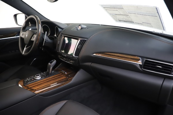 New 2020 Maserati Levante Q4 GranLusso for sale Sold at Alfa Romeo of Greenwich in Greenwich CT 06830 24