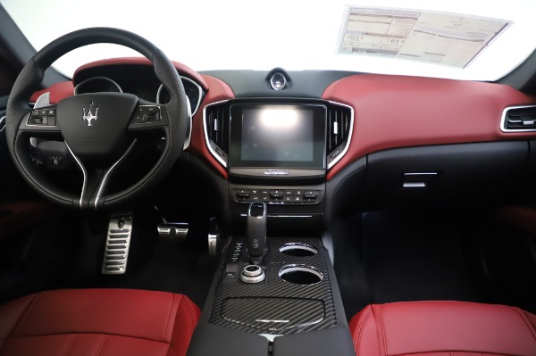 New 2020 Maserati Ghibli S Q4 GranSport for sale Sold at Alfa Romeo of Greenwich in Greenwich CT 06830 28
