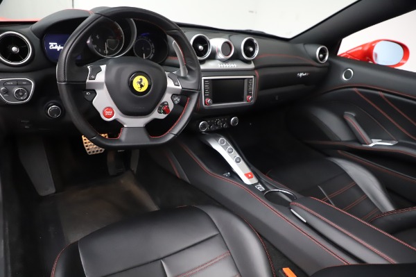 Used 2017 Ferrari California T for sale $165,900 at Alfa Romeo of Greenwich in Greenwich CT 06830 19
