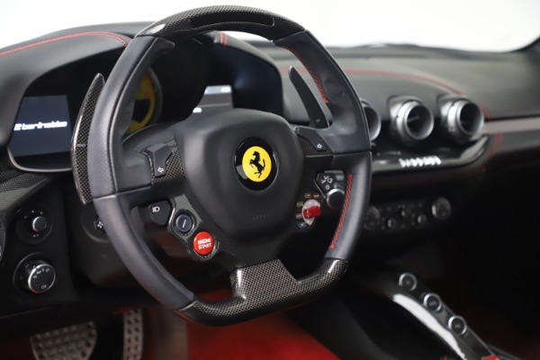 Used 2015 Ferrari F12 Berlinetta for sale $235,900 at Alfa Romeo of Greenwich in Greenwich CT 06830 20