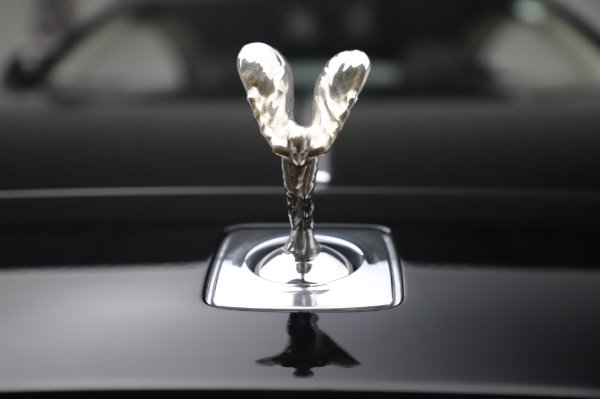 Used 2015 Rolls-Royce Wraith for sale Sold at Alfa Romeo of Greenwich in Greenwich CT 06830 28