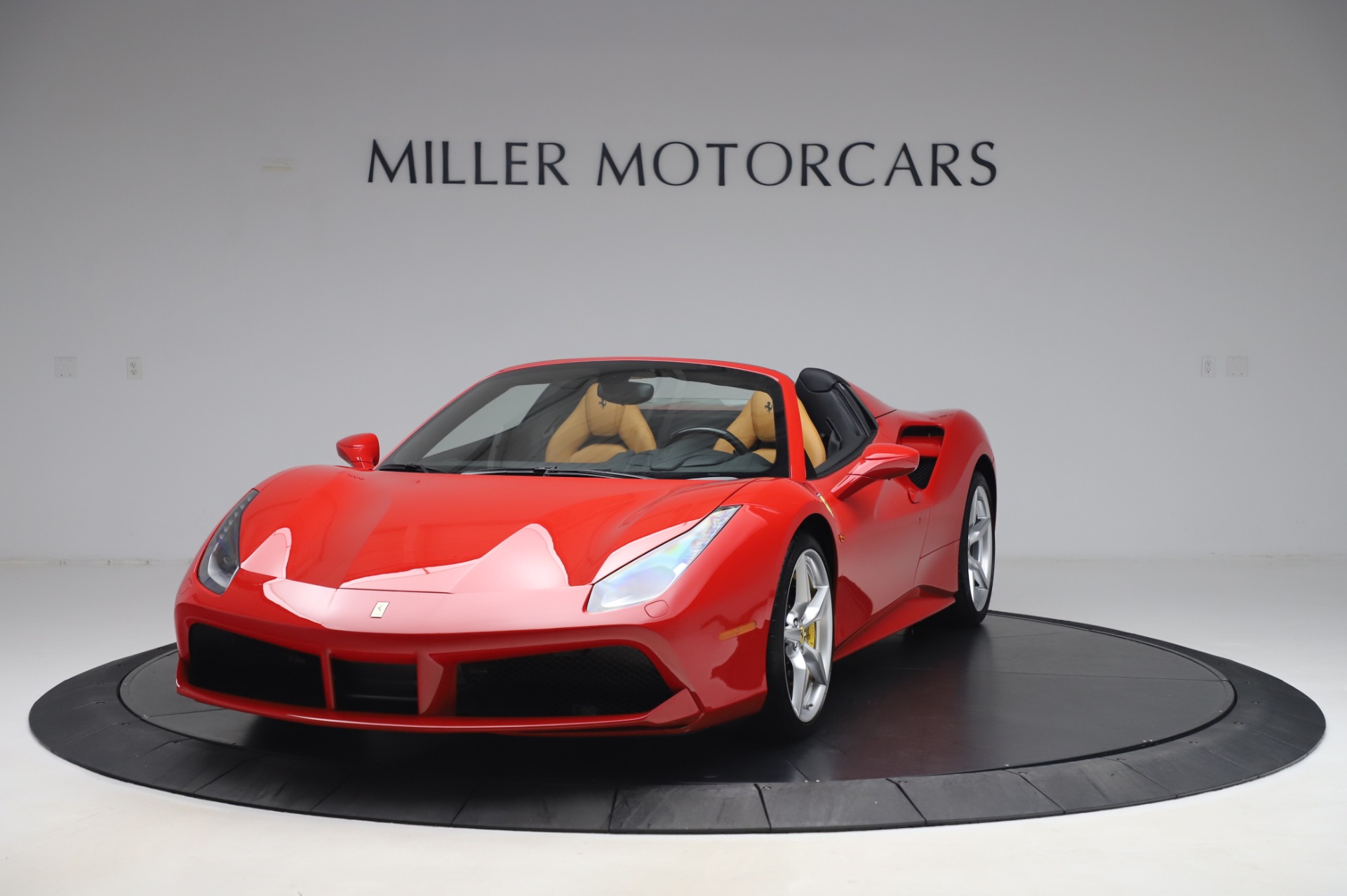 Used 2018 Ferrari 488 Spider Base for sale Sold at Alfa Romeo of Greenwich in Greenwich CT 06830 1