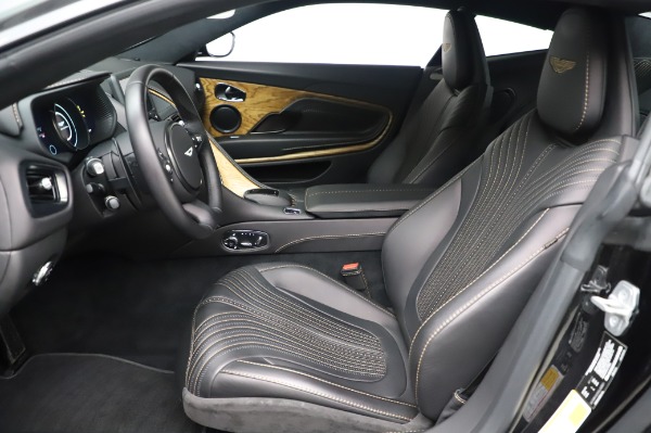 Used 2017 Aston Martin DB11 V12 Coupe for sale $149,900 at Alfa Romeo of Greenwich in Greenwich CT 06830 14