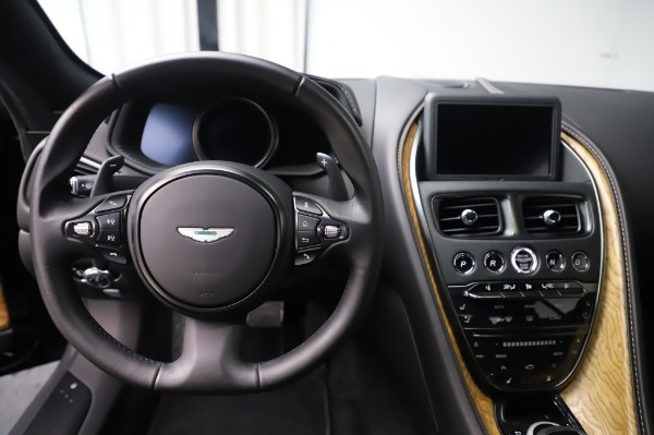 Used 2017 Aston Martin DB11 V12 Coupe for sale $149,900 at Alfa Romeo of Greenwich in Greenwich CT 06830 19