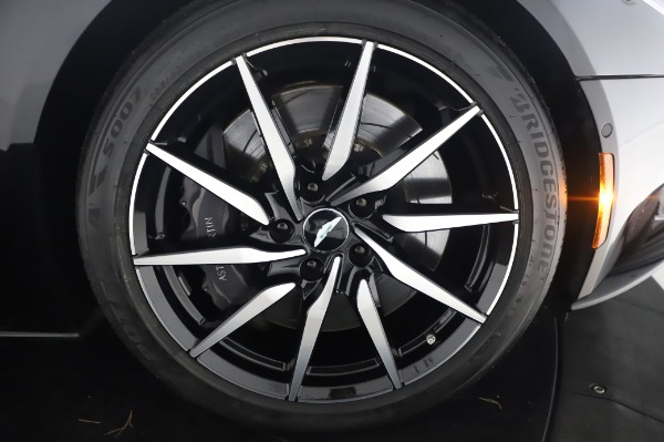 Used 2017 Aston Martin DB11 V12 Coupe for sale $149,900 at Alfa Romeo of Greenwich in Greenwich CT 06830 25