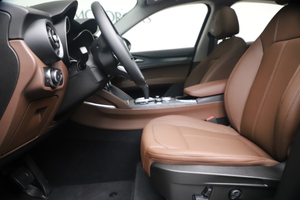 New 2020 Alfa Romeo Stelvio Q4 for sale $49,045 at Alfa Romeo of Greenwich in Greenwich CT 06830 15