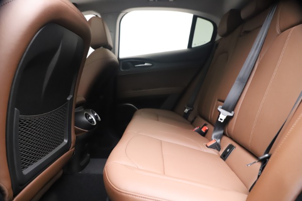 New 2020 Alfa Romeo Stelvio Q4 for sale $49,045 at Alfa Romeo of Greenwich in Greenwich CT 06830 18