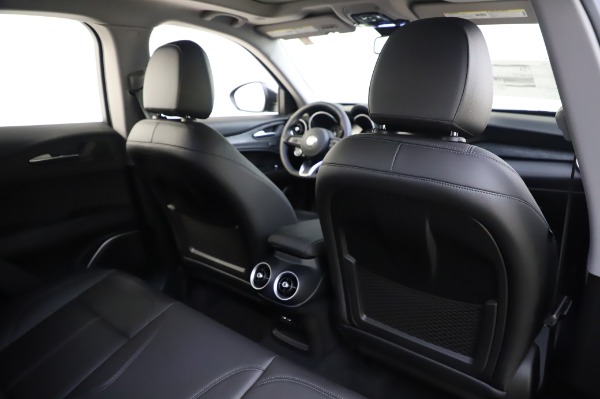 New 2020 Alfa Romeo Stelvio for sale $50,145 at Alfa Romeo of Greenwich in Greenwich CT 06830 28