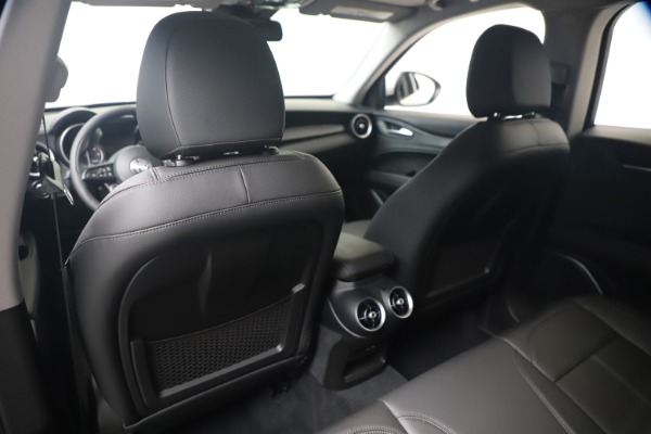 New 2020 Alfa Romeo Stelvio Q4 for sale $49,795 at Alfa Romeo of Greenwich in Greenwich CT 06830 21