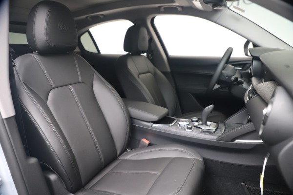 New 2020 Alfa Romeo Stelvio Q4 for sale $49,795 at Alfa Romeo of Greenwich in Greenwich CT 06830 22