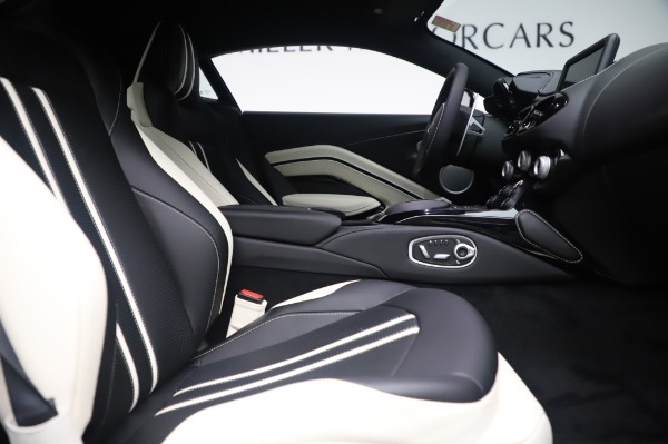 New 2020 Aston Martin Vantage for sale $181,781 at Alfa Romeo of Greenwich in Greenwich CT 06830 21