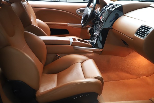 Used 2003 Aston Martin V12 Vanquish Coupe for sale $79,900 at Alfa Romeo of Greenwich in Greenwich CT 06830 20