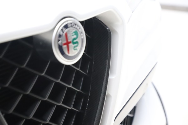 New 2020 Alfa Romeo Stelvio Quadrifoglio for sale $89,145 at Alfa Romeo of Greenwich in Greenwich CT 06830 14