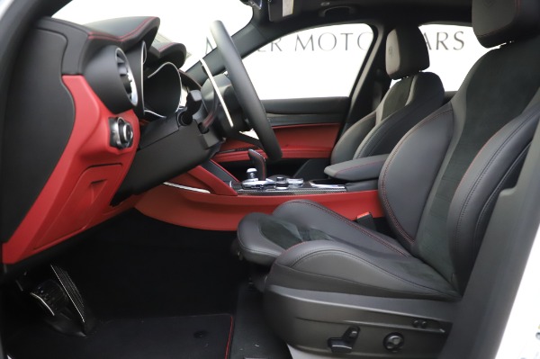 New 2020 Alfa Romeo Stelvio Quadrifoglio for sale $89,145 at Alfa Romeo of Greenwich in Greenwich CT 06830 24