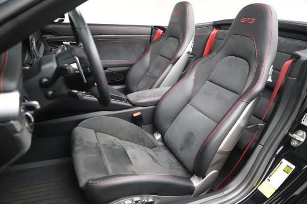 Used 2018 Porsche 911 Carrera 4 GTS for sale Sold at Alfa Romeo of Greenwich in Greenwich CT 06830 15