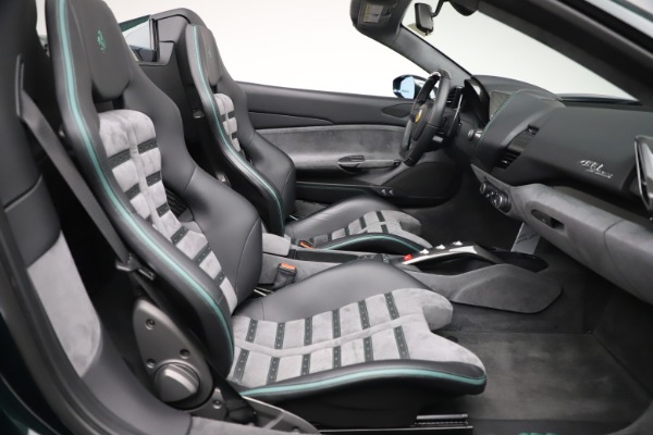 Used 2019 Ferrari 488 Spider Base for sale $329,900 at Alfa Romeo of Greenwich in Greenwich CT 06830 24