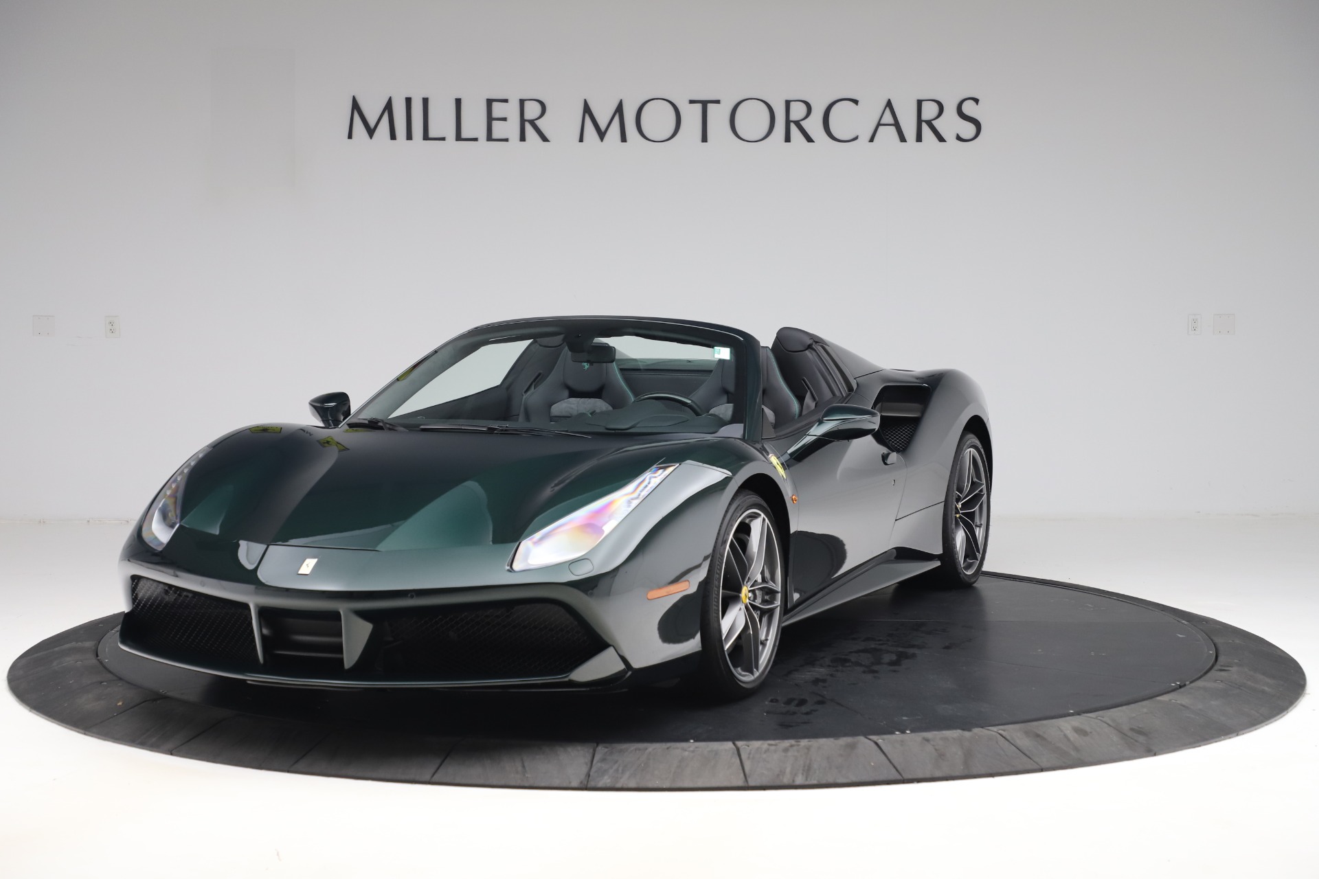 Used 2019 Ferrari 488 Spider Base for sale $329,900 at Alfa Romeo of Greenwich in Greenwich CT 06830 1