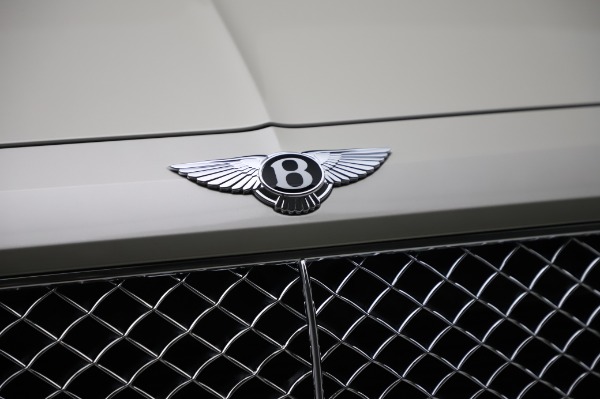 Used 2018 Bentley Bentayga Onyx Edition for sale Call for price at Alfa Romeo of Greenwich in Greenwich CT 06830 14