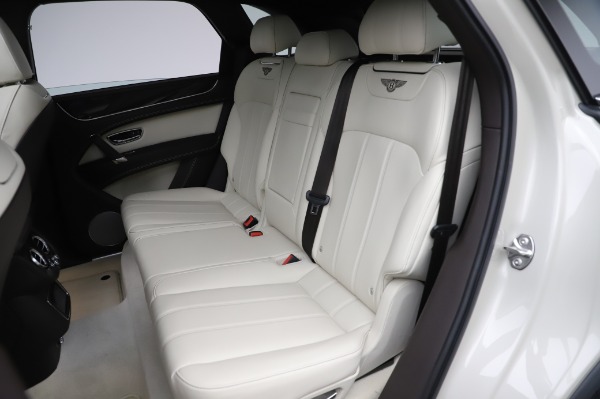 Used 2018 Bentley Bentayga Onyx Edition for sale Call for price at Alfa Romeo of Greenwich in Greenwich CT 06830 25
