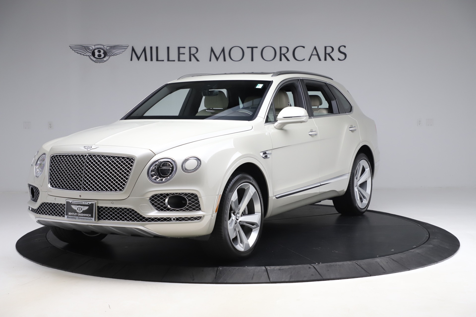 Used 2018 Bentley Bentayga Onyx Edition for sale Call for price at Alfa Romeo of Greenwich in Greenwich CT 06830 1