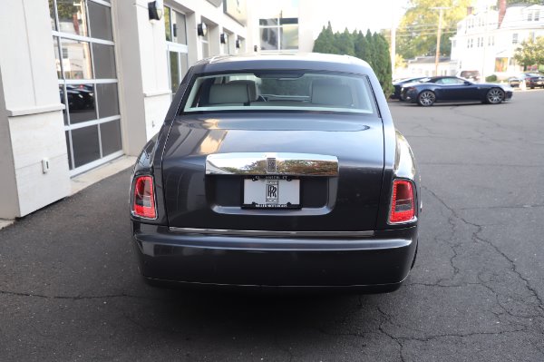 Used 2014 Rolls-Royce Phantom for sale Sold at Alfa Romeo of Greenwich in Greenwich CT 06830 10