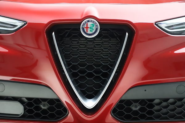 New 2020 Alfa Romeo Stelvio Ti Lusso Q4 for sale Sold at Alfa Romeo of Greenwich in Greenwich CT 06830 13