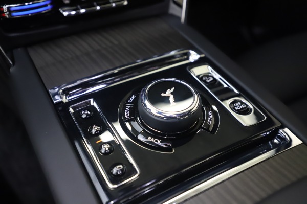 Used 2021 Rolls-Royce Cullinan for sale Sold at Alfa Romeo of Greenwich in Greenwich CT 06830 28