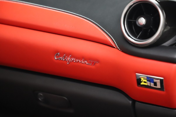 Used 2015 Ferrari California T for sale Sold at Alfa Romeo of Greenwich in Greenwich CT 06830 26