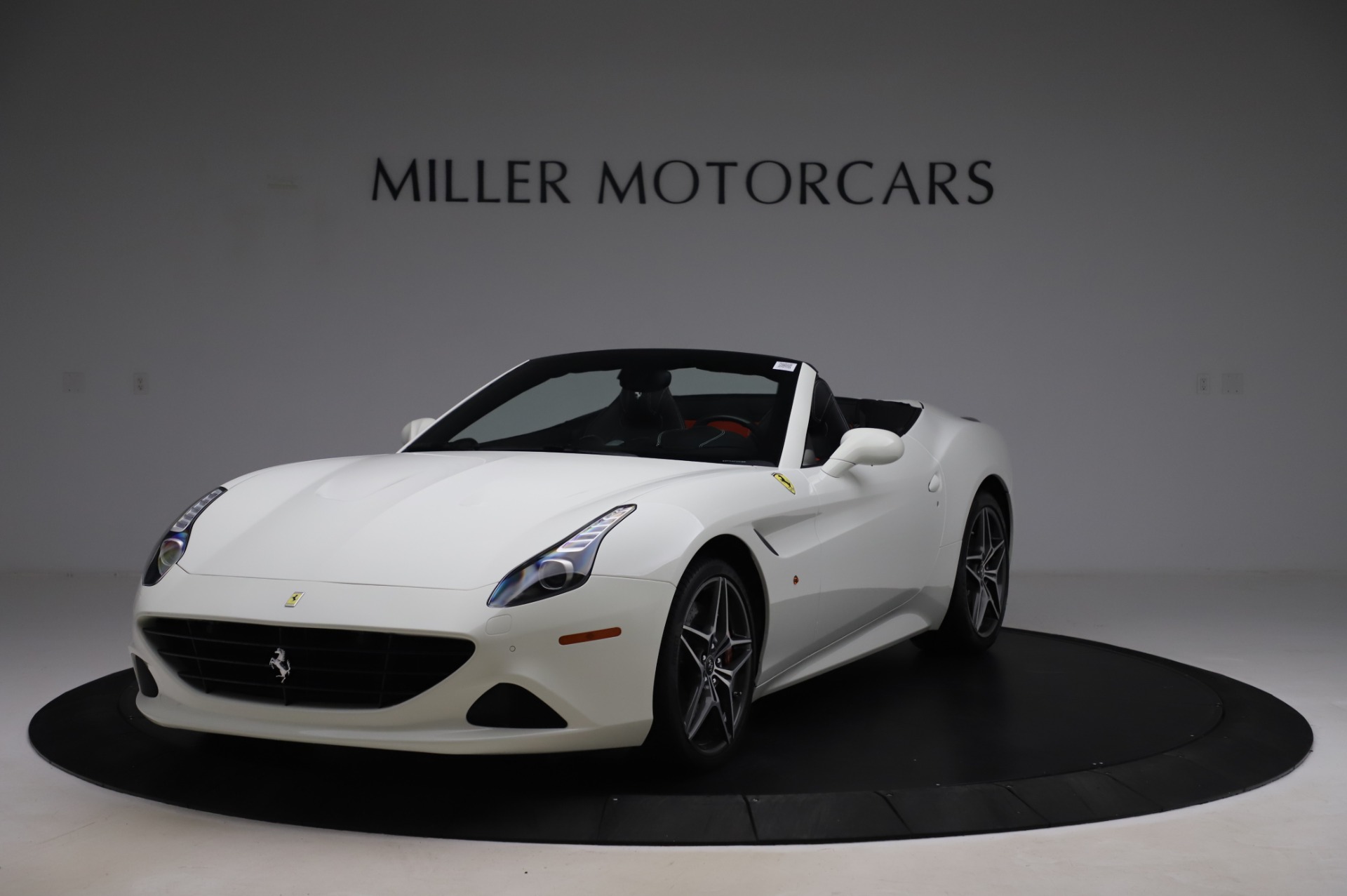 Used 2015 Ferrari California T for sale Sold at Alfa Romeo of Greenwich in Greenwich CT 06830 1