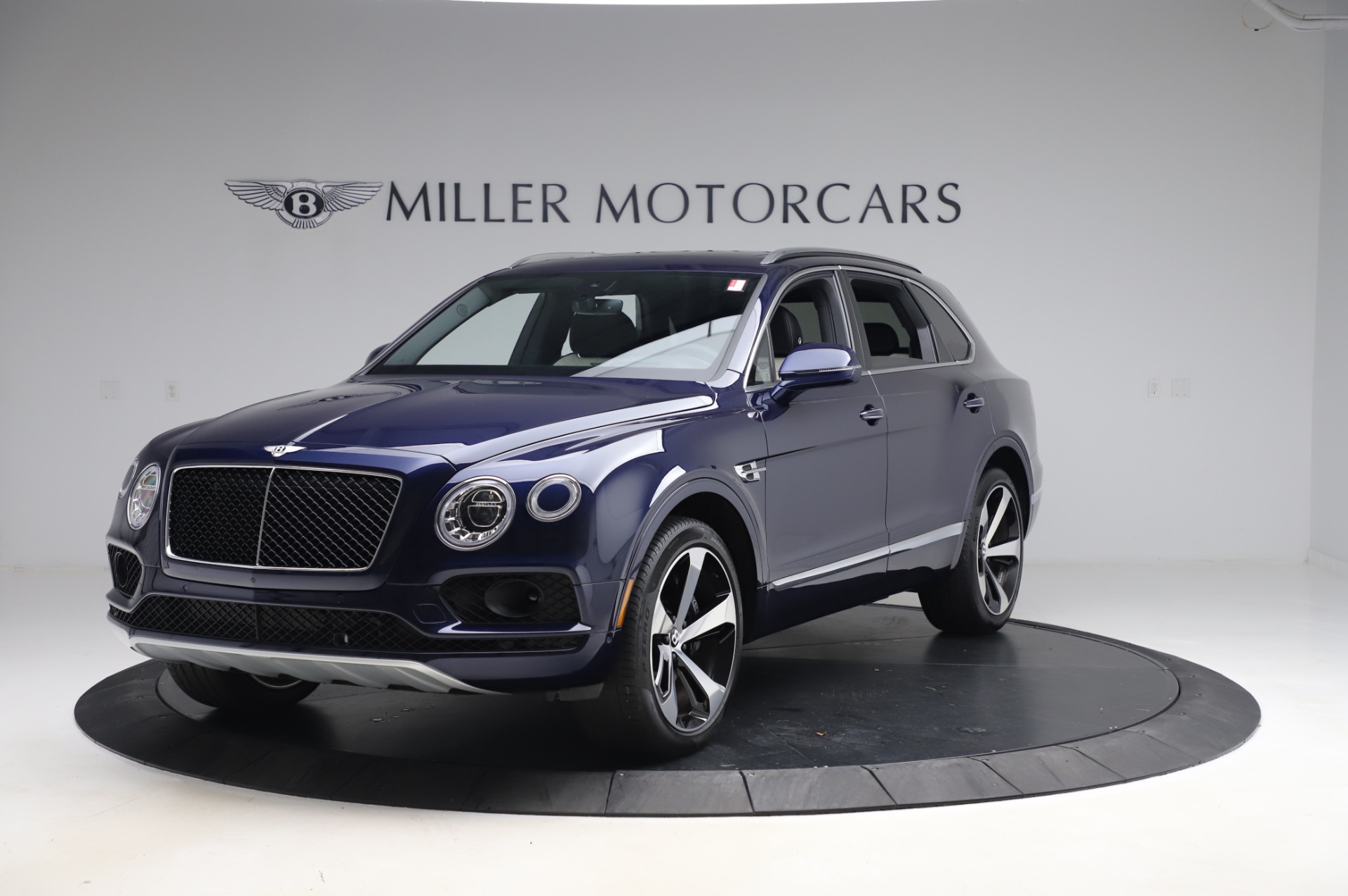 Used 2020 Bentley Bentayga V8 for sale Sold at Alfa Romeo of Greenwich in Greenwich CT 06830 1