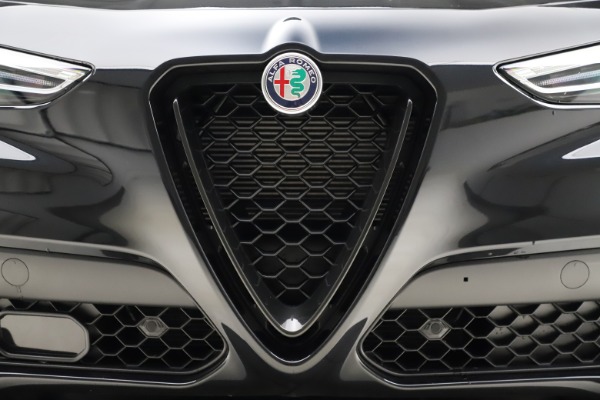 New 2020 Alfa Romeo Stelvio Ti Q4 for sale Sold at Alfa Romeo of Greenwich in Greenwich CT 06830 27