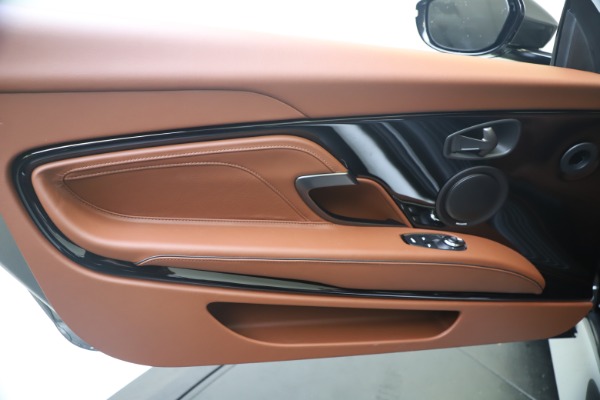 New 2020 Aston Martin DBS Superleggera Volante for sale $375,916 at Alfa Romeo of Greenwich in Greenwich CT 06830 18