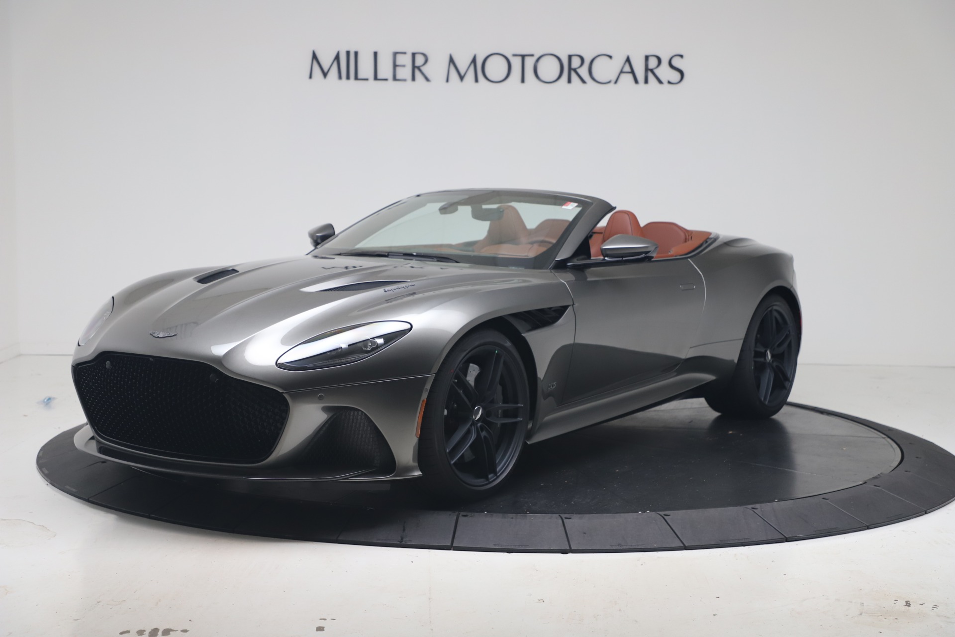 New 2020 Aston Martin DBS Superleggera Volante for sale $375,916 at Alfa Romeo of Greenwich in Greenwich CT 06830 1