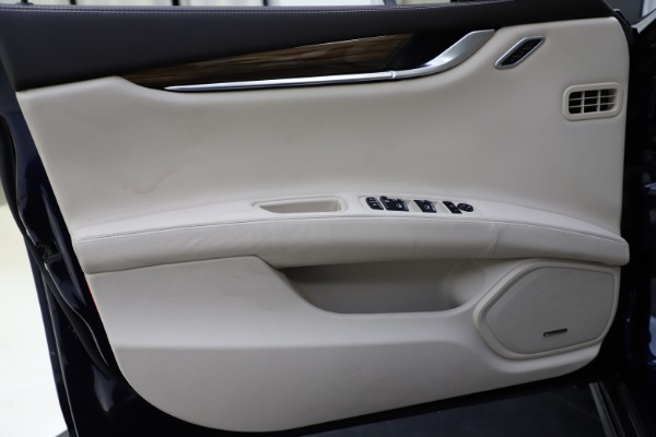 Used 2017 Maserati Ghibli S Q4 for sale Sold at Alfa Romeo of Greenwich in Greenwich CT 06830 17