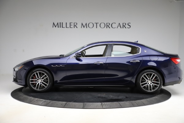 Used 2017 Maserati Ghibli S Q4 for sale Sold at Alfa Romeo of Greenwich in Greenwich CT 06830 3