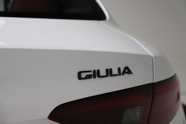 New 2020 Alfa Romeo Giulia Ti Sport Q4 for sale Sold at Alfa Romeo of Greenwich in Greenwich CT 06830 27