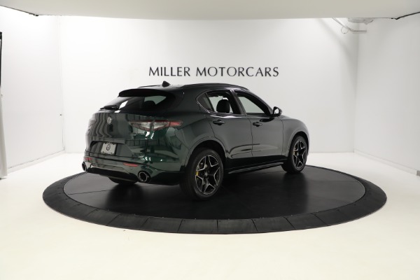 Used 2020 Alfa Romeo Stelvio Ti Sport Carbon Q4 for sale Sold at Alfa Romeo of Greenwich in Greenwich CT 06830 17