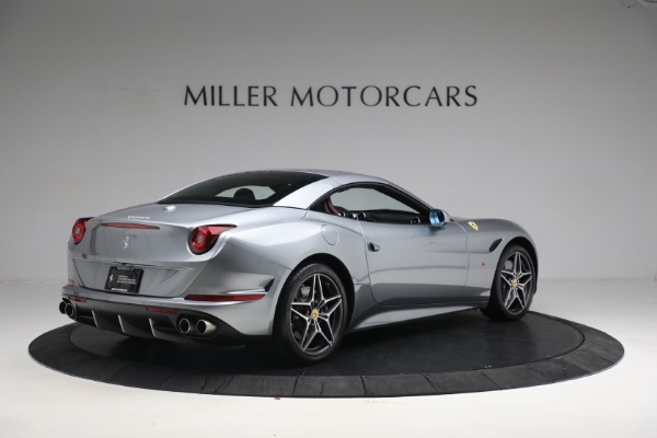 Used 2017 Ferrari California T for sale $144,900 at Alfa Romeo of Greenwich in Greenwich CT 06830 16