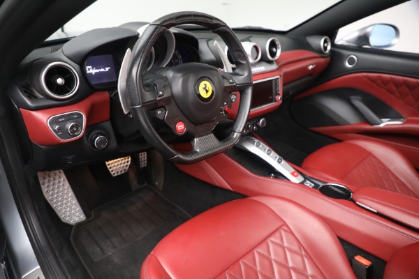 Used 2017 Ferrari California T for sale $144,900 at Alfa Romeo of Greenwich in Greenwich CT 06830 19