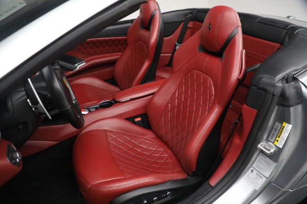 Used 2017 Ferrari California T for sale $144,900 at Alfa Romeo of Greenwich in Greenwich CT 06830 21