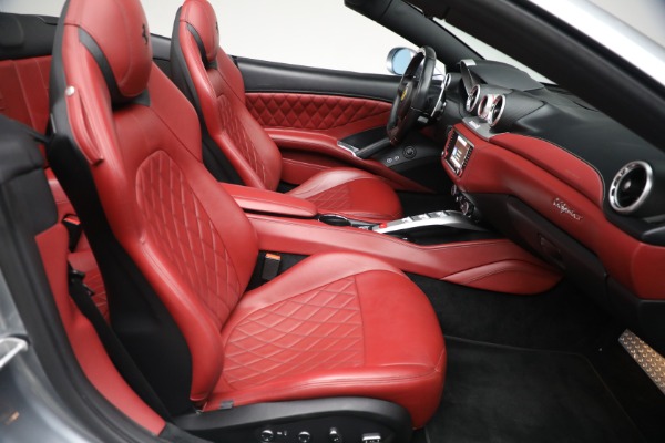 Used 2017 Ferrari California T for sale $144,900 at Alfa Romeo of Greenwich in Greenwich CT 06830 24